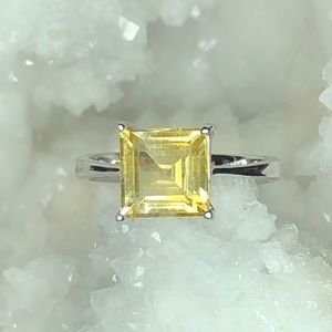 Princess cut Citrine Ring
